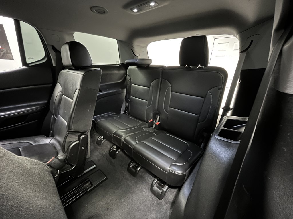 2023 GMC Acadia Image 19