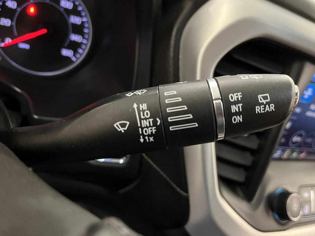 2023 GMC Acadia Image 28