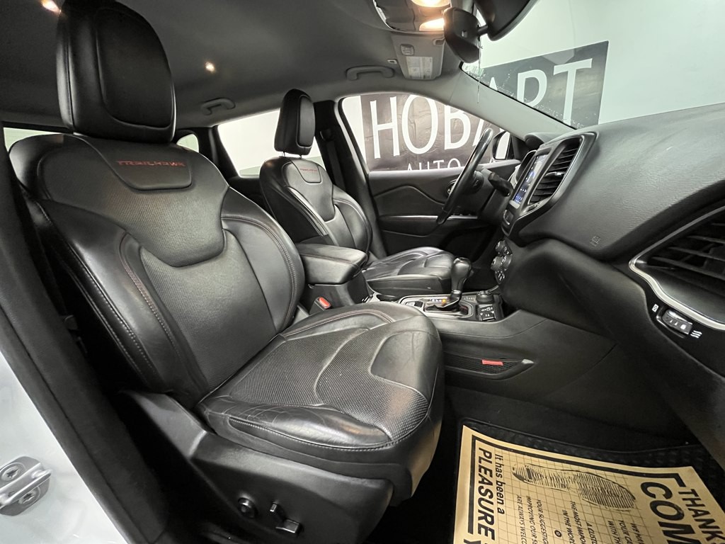 2019 Jeep Cherokee Image 10