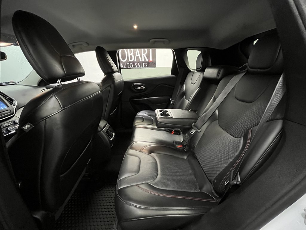 2019 Jeep Cherokee Image 13