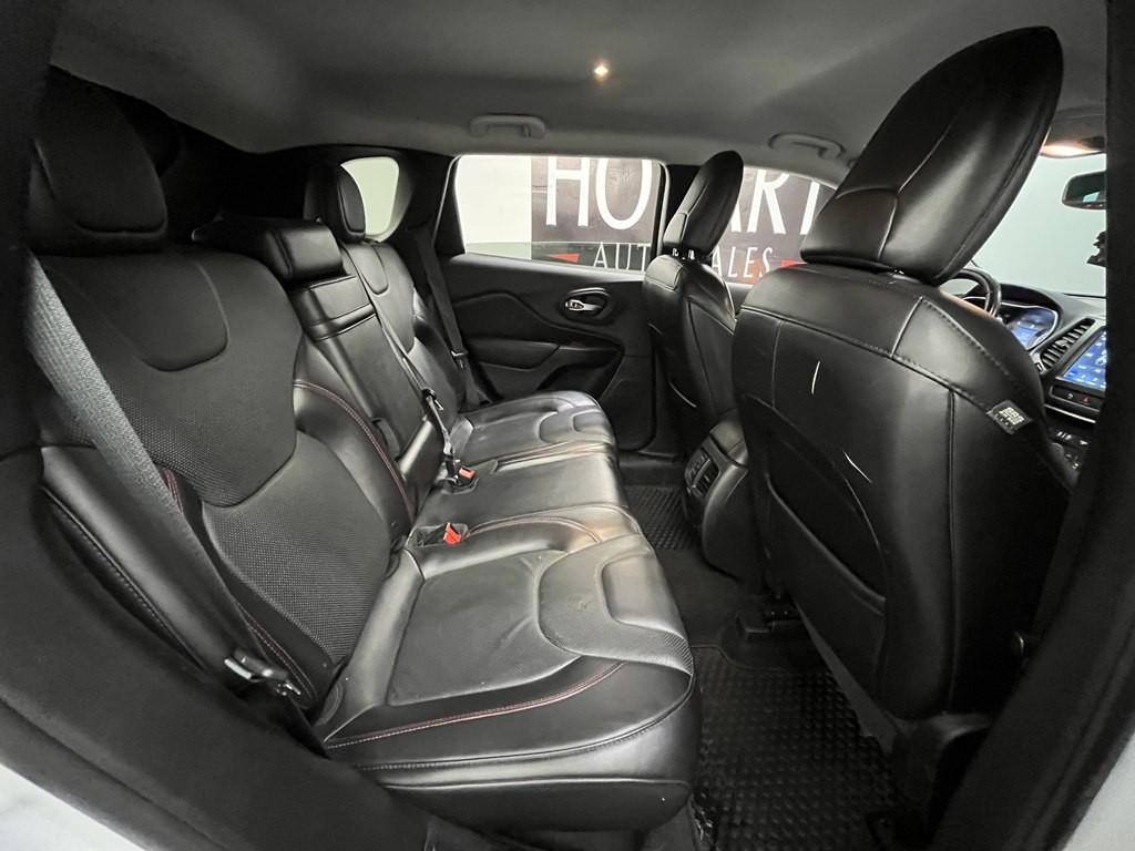 2019 Jeep Cherokee Image 15