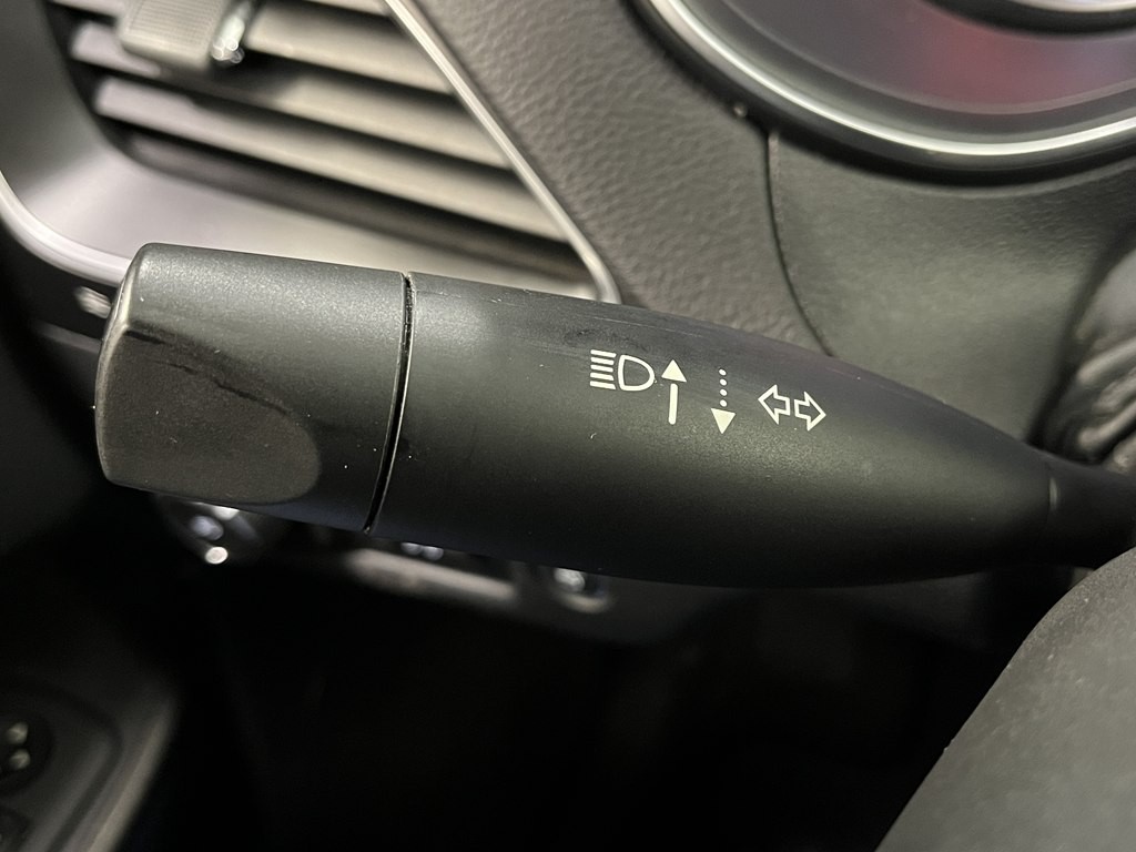 2019 Jeep Cherokee Image 25