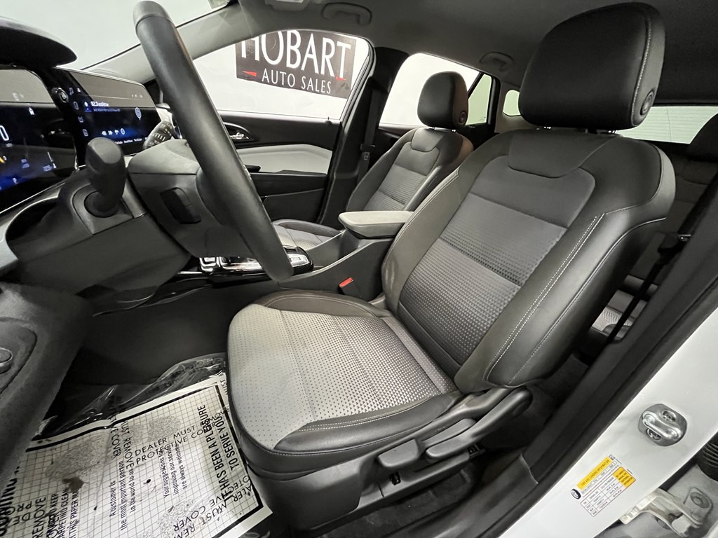 2025 Chevrolet Trax Image 8