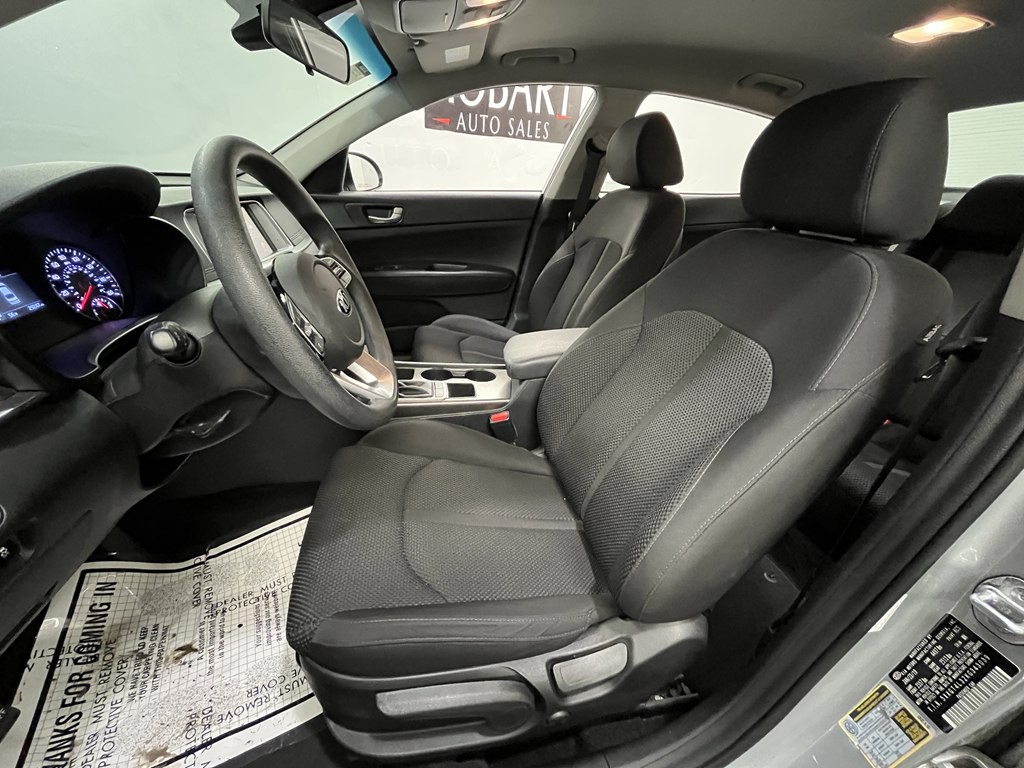 2019 Kia Optima Image 8