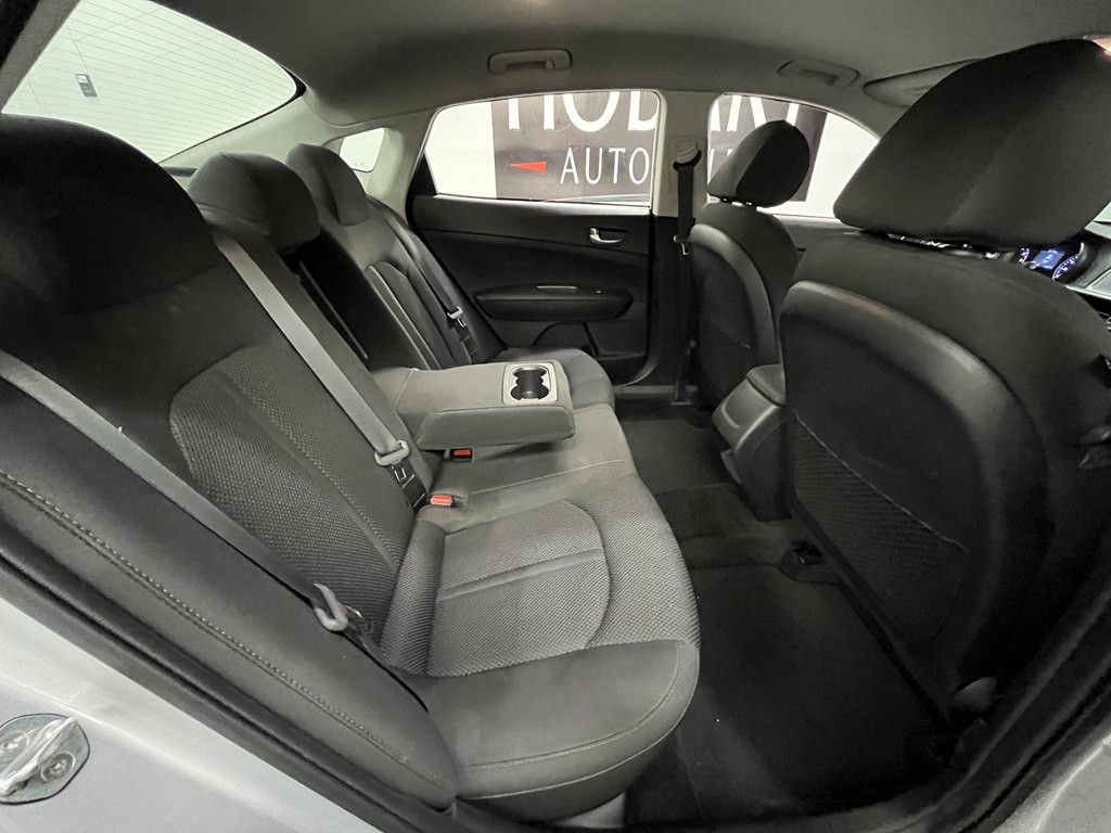 2019 Kia Optima Image 16