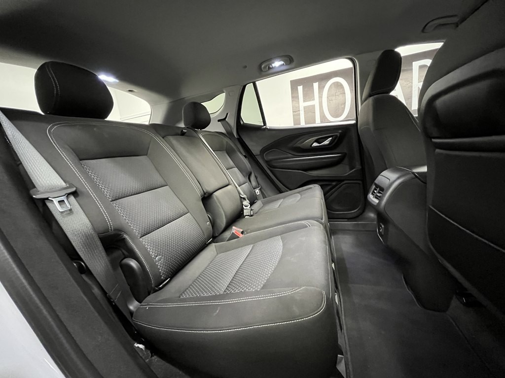 2024 GMC Terrain Image 17
