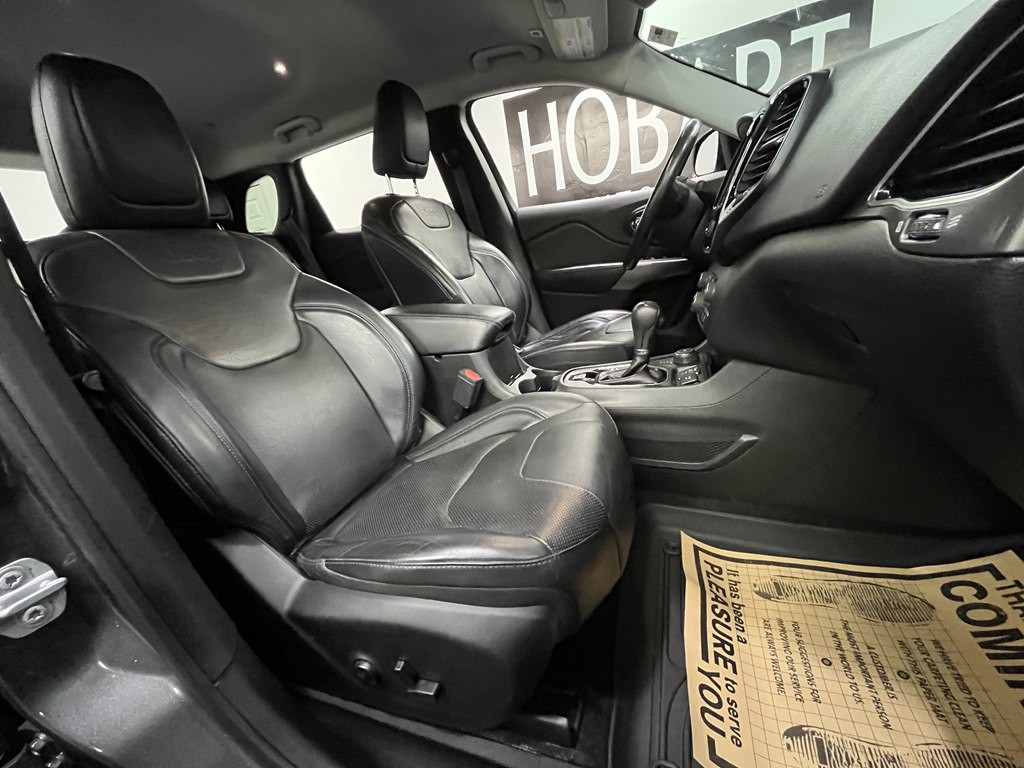 2019 Jeep Cherokee Image 11