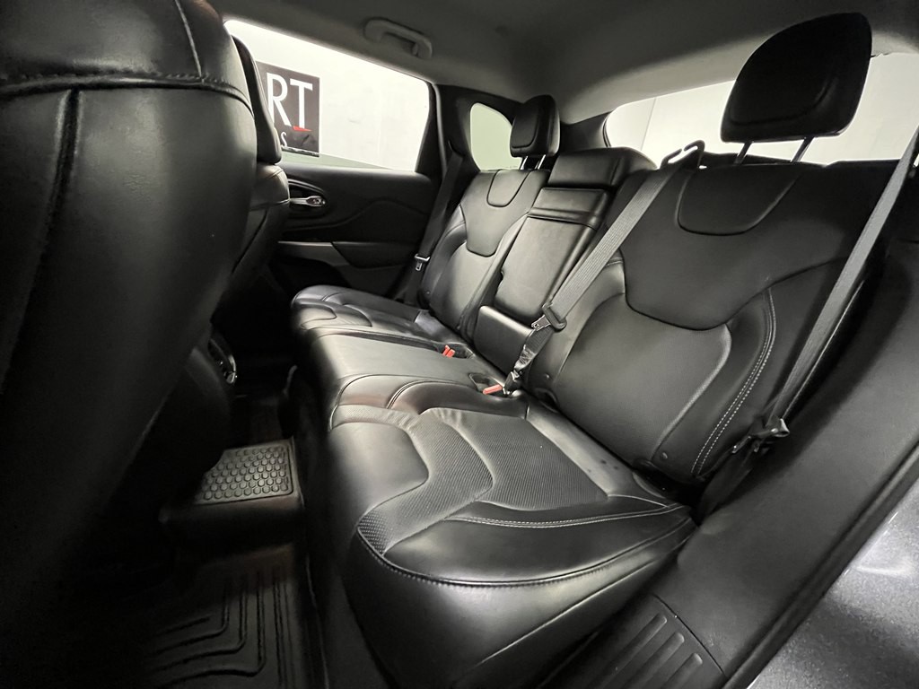 2019 Jeep Cherokee Image 14