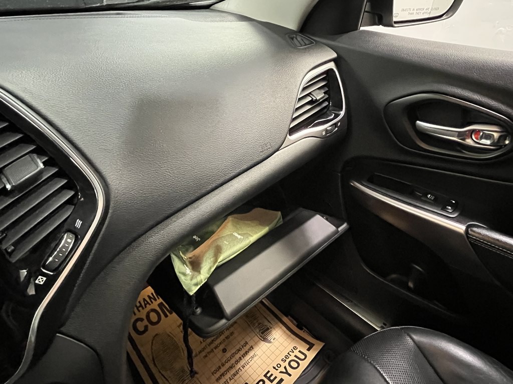 2019 Jeep Cherokee Image 22