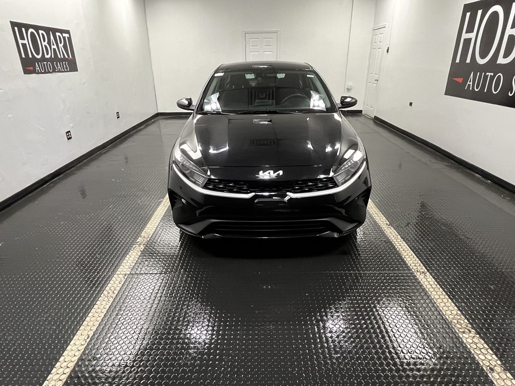 2023 Kia Forte Image 2