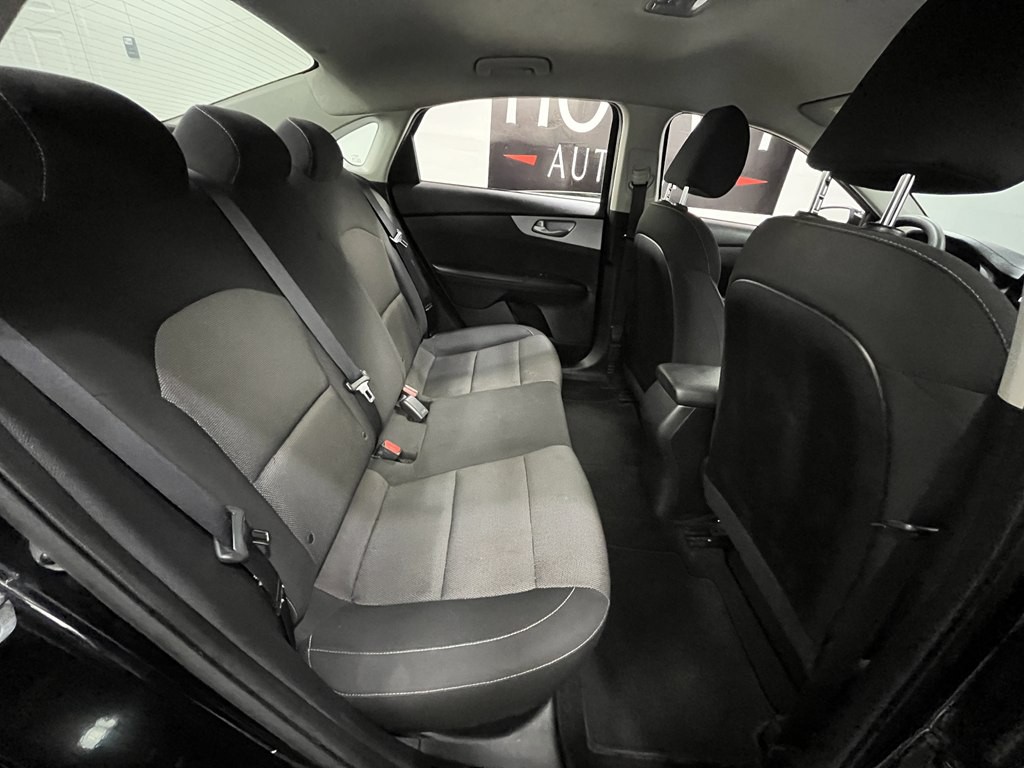 2023 Kia Forte Image 15