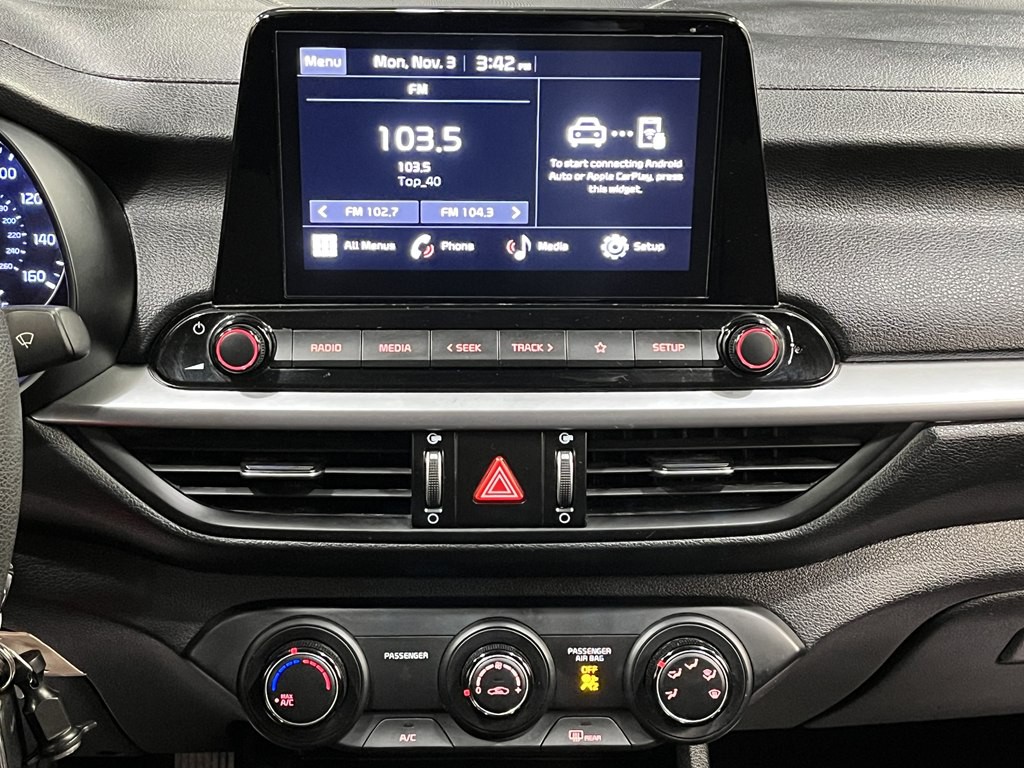 2023 Kia Forte Image 18