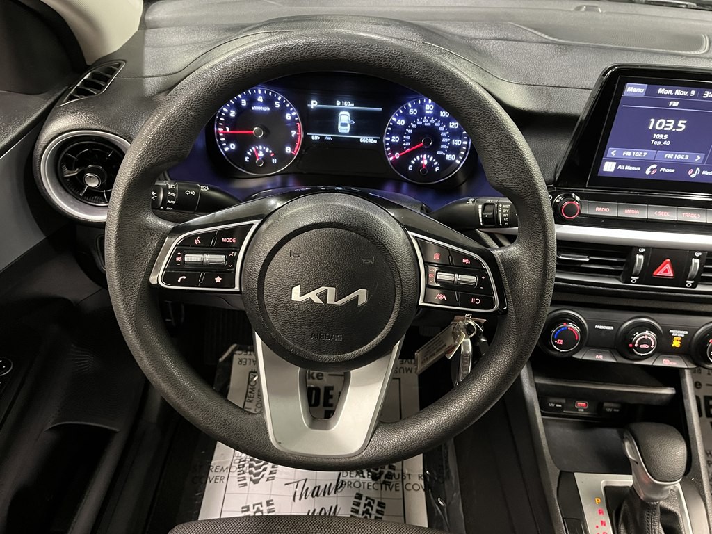 2023 Kia Forte Image 21