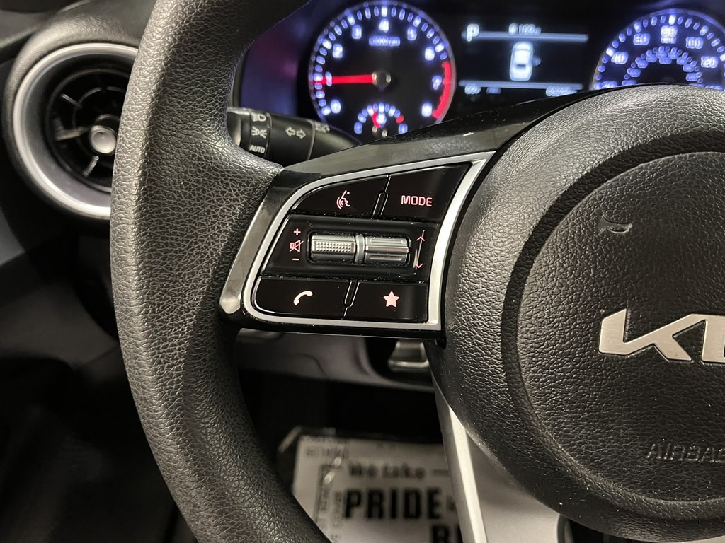 2023 Kia Forte Image 25