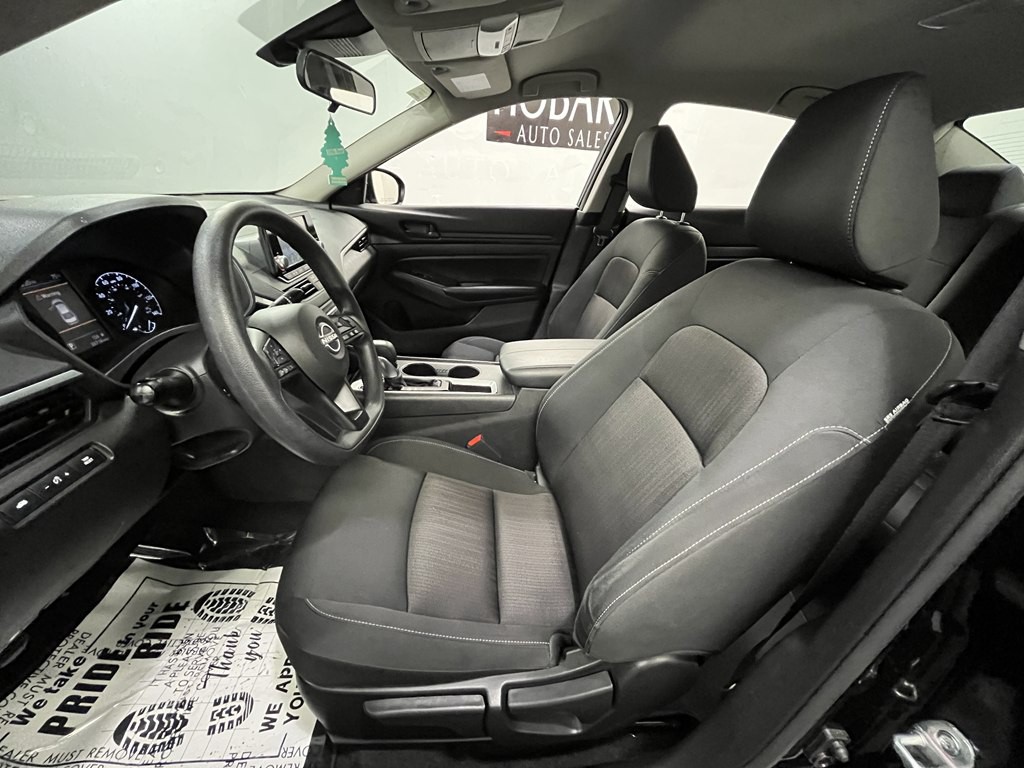 2023 Nissan Altima Image 8