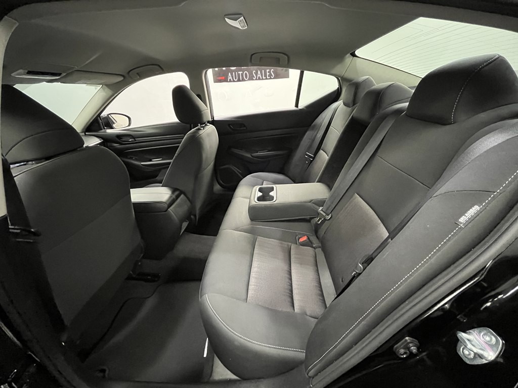 2023 Nissan Altima Image 13