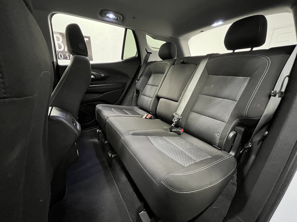 2024 GMC Terrain Image 12