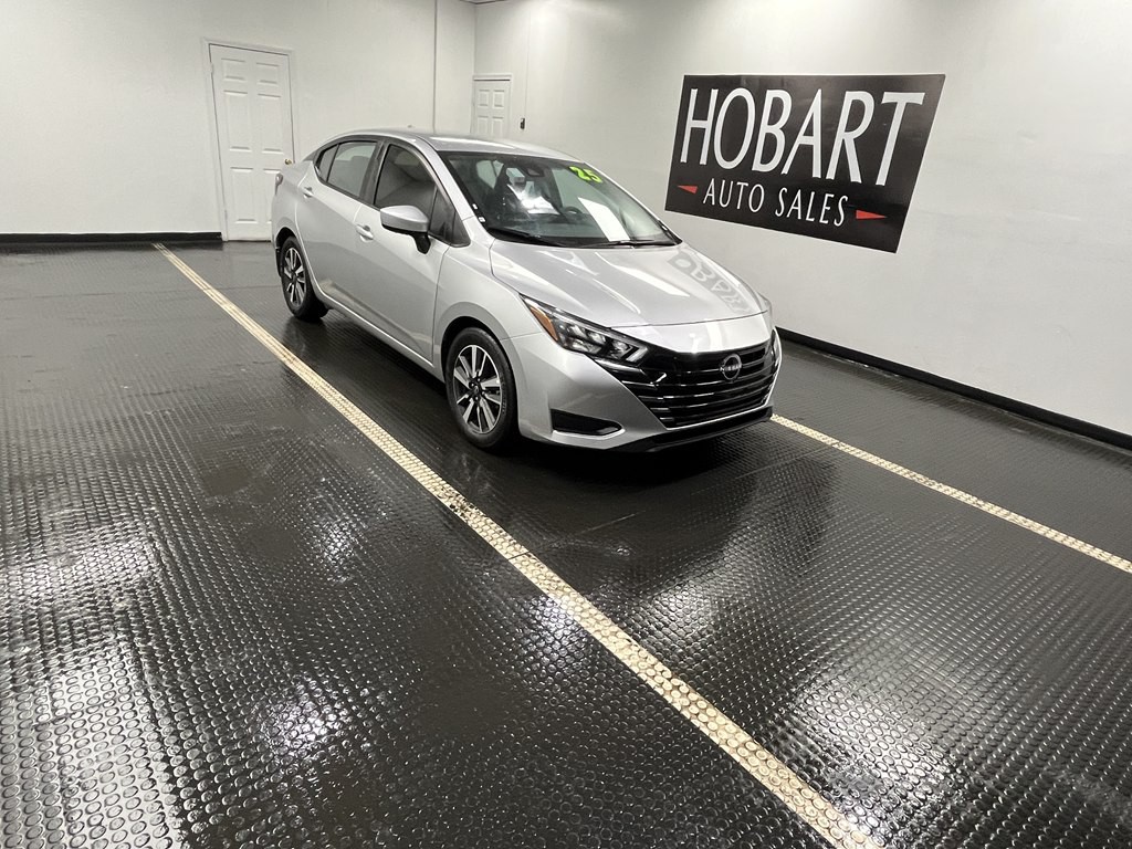 2025 Nissan Versa Image 1