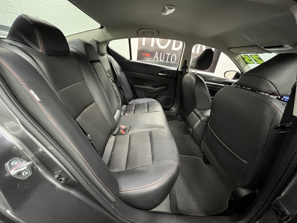 2025 Nissan Altima Image 15