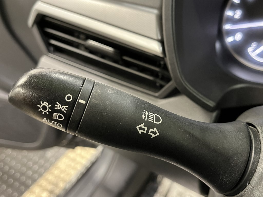 2025 Nissan Altima Image 25