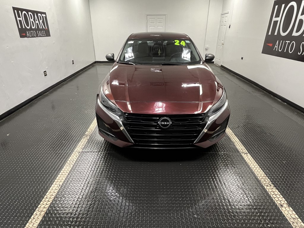 2024 Nissan Altima Image 2