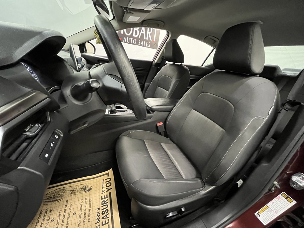 2024 Nissan Altima Image 8