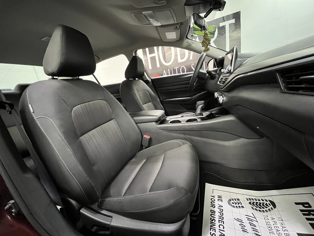2024 Nissan Altima Image 10