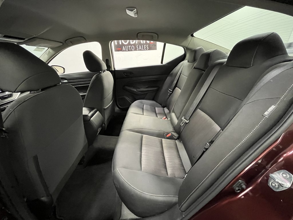 2024 Nissan Altima Image 12