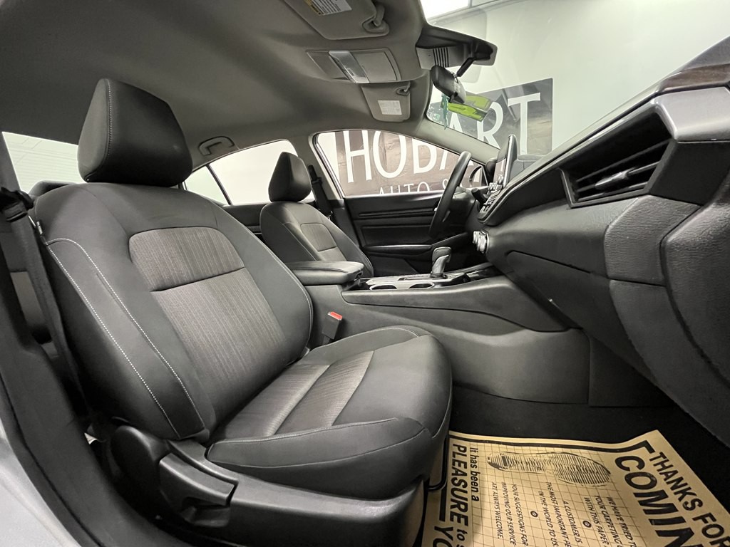 2024 Nissan Altima Image 11