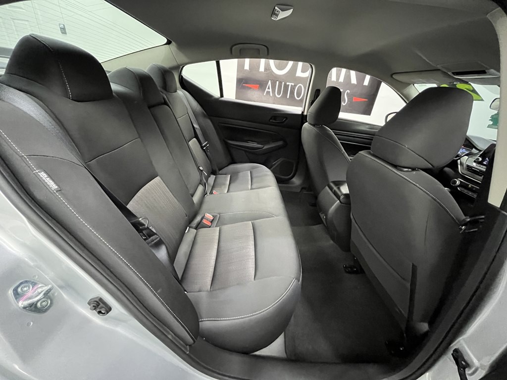 2024 Nissan Altima Image 15