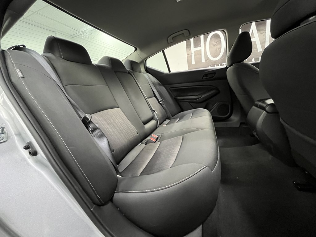 2024 Nissan Altima Image 16