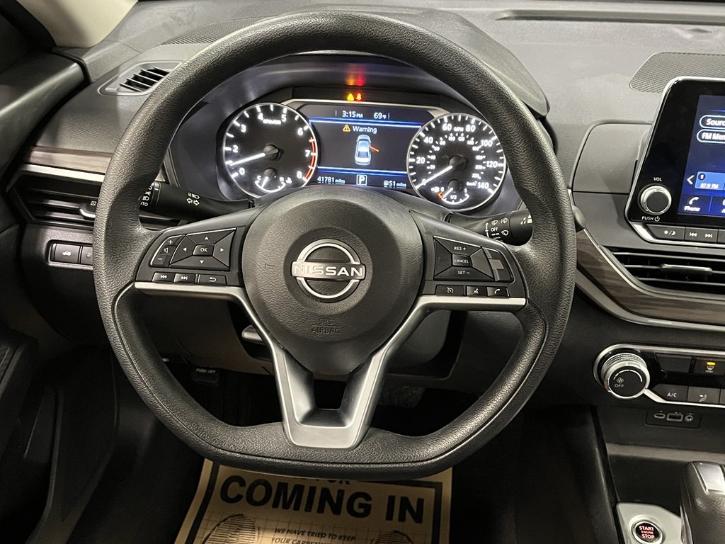 2024 Nissan Altima Image 21