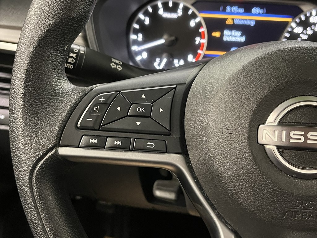 2024 Nissan Altima Image 25