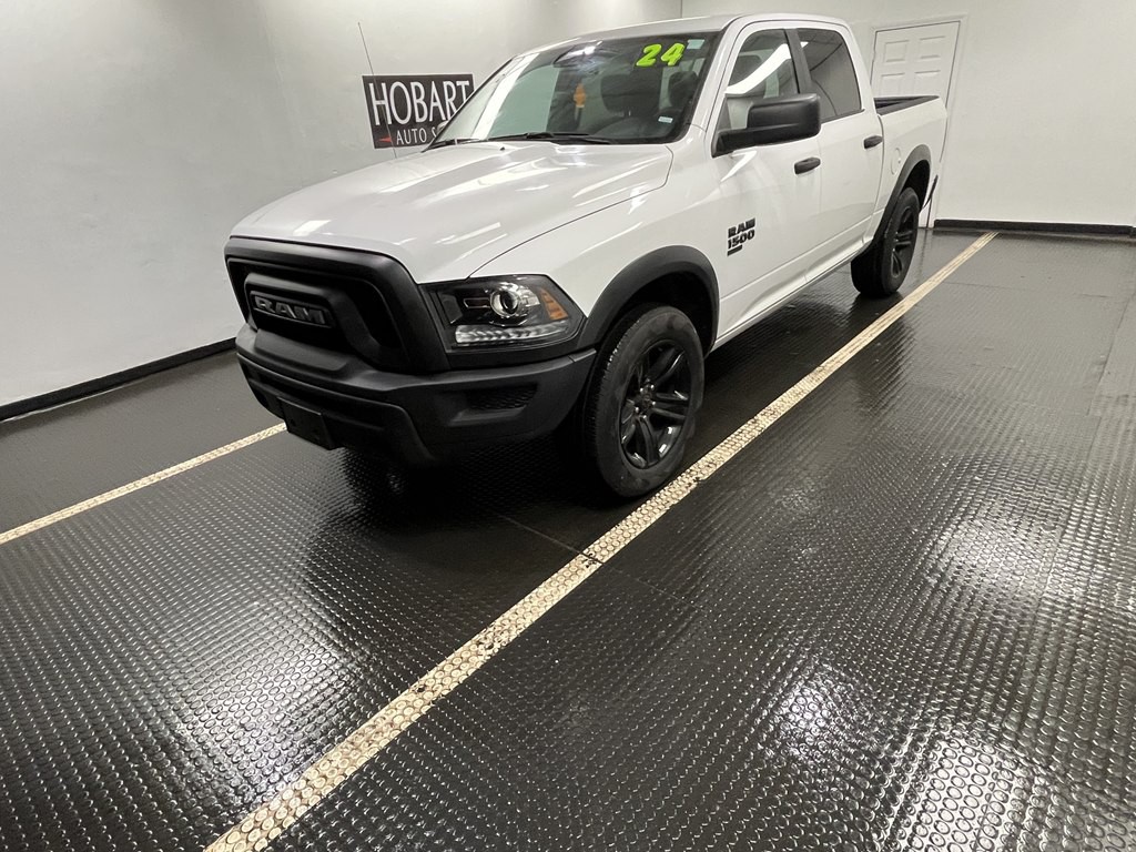 2024 RAM 1500 Image 3