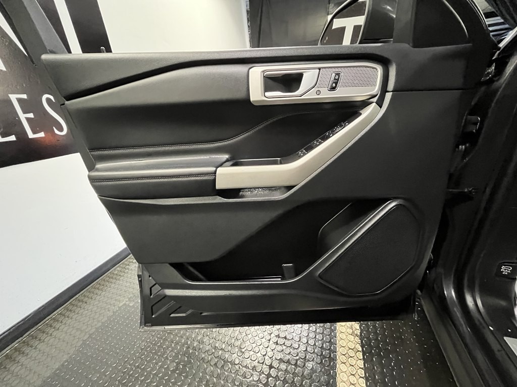 2023 Ford Explorer Image 7
