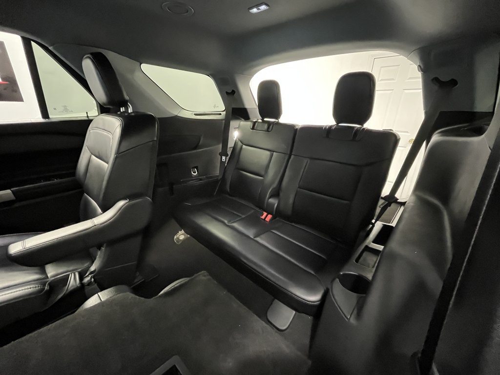 2023 Ford Explorer Image 16