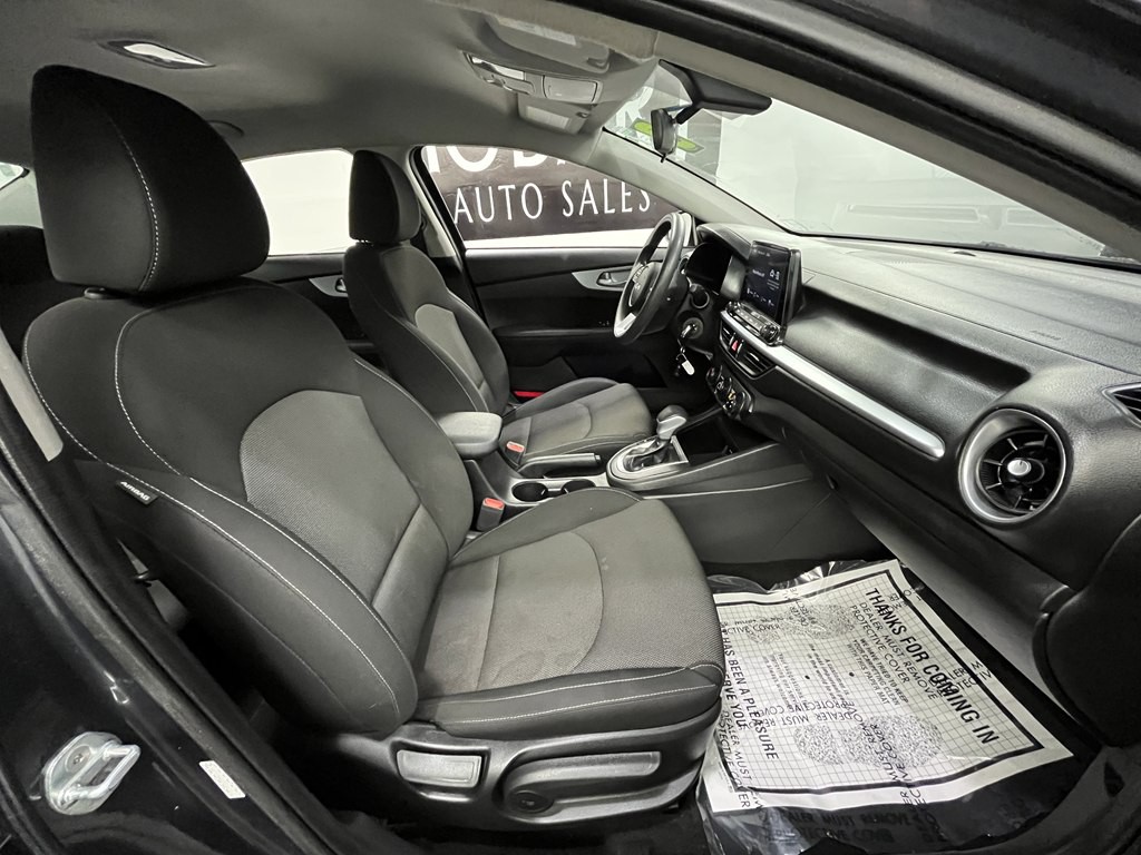 2023 Kia Forte Image 10