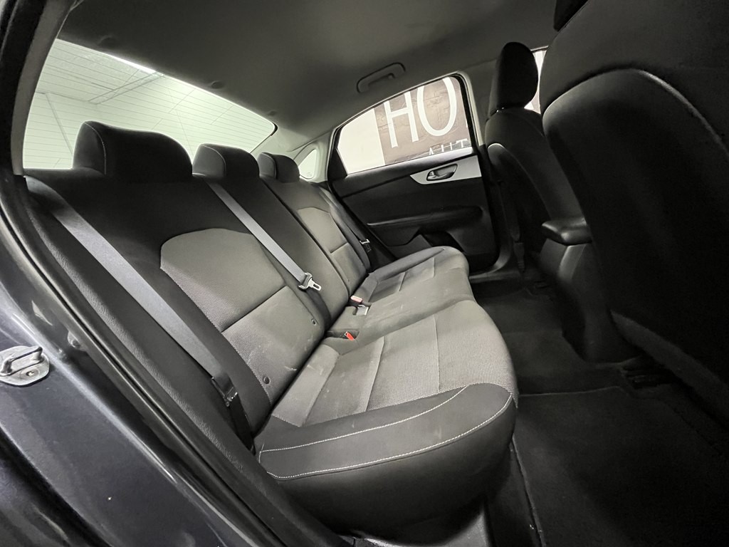2023 Kia Forte Image 15