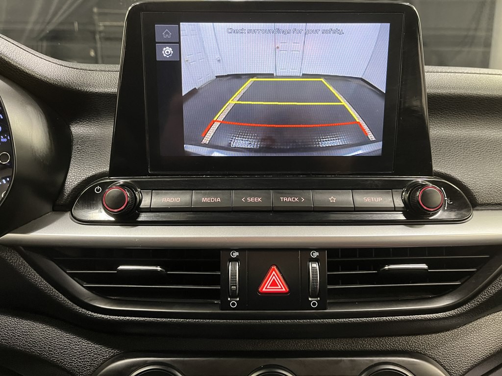 2023 Kia Forte Image 17