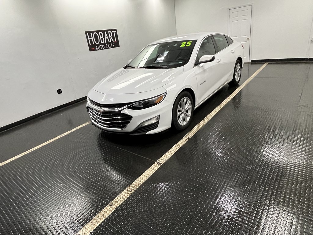 2025 Chevrolet Malibu Image 3