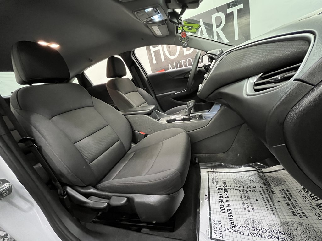 2025 Chevrolet Malibu Image 10