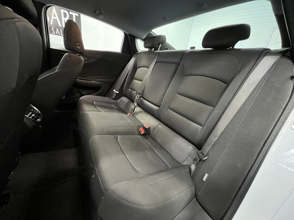 2025 Chevrolet Malibu Image 13