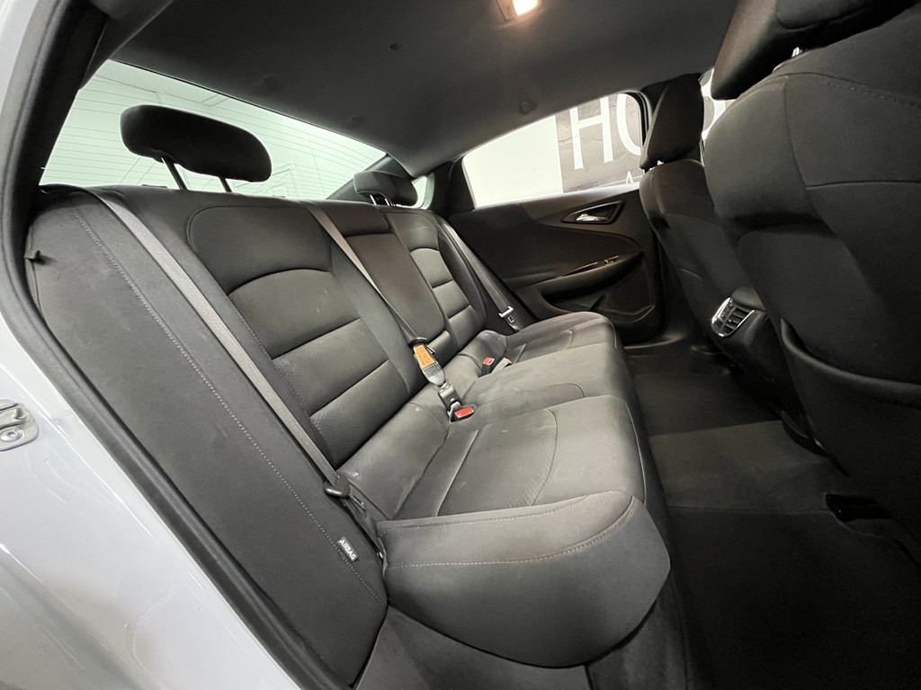 2025 Chevrolet Malibu Image 16