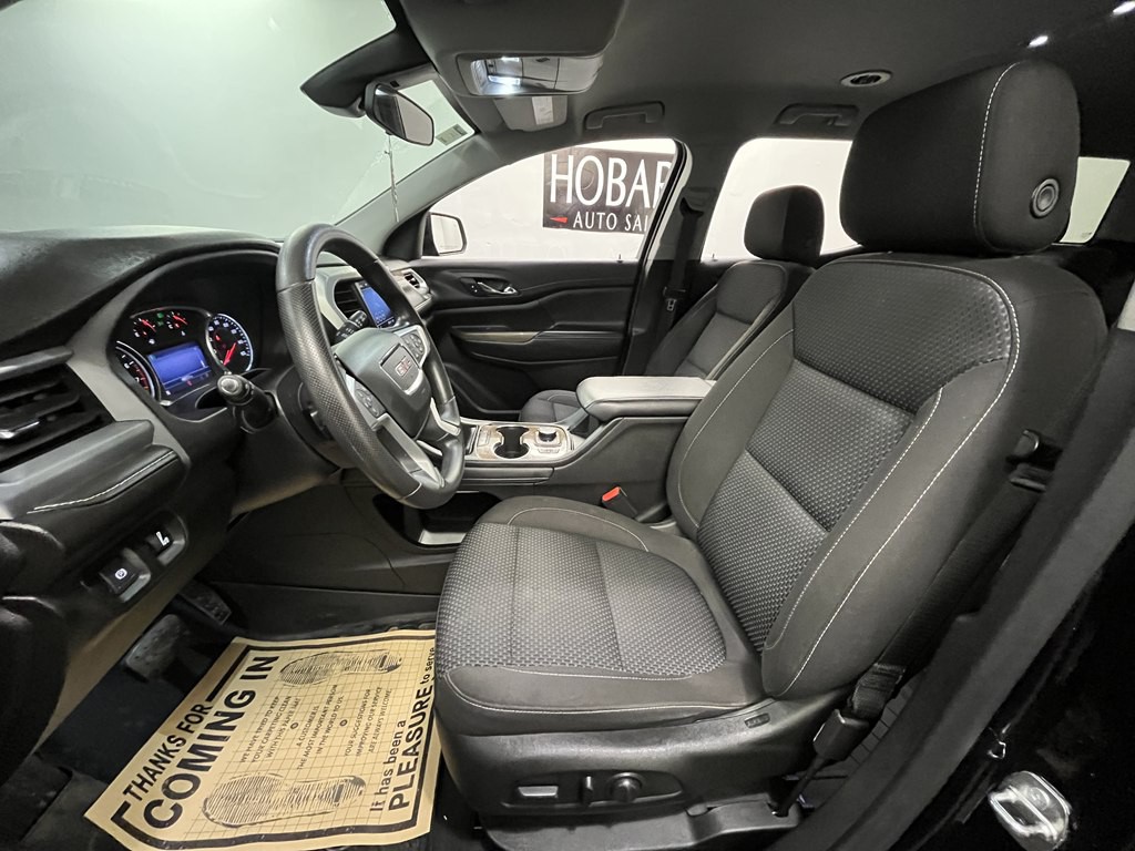 2022 GMC Acadia Image 8