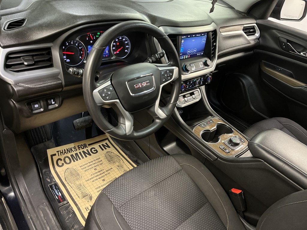 2022 GMC Acadia Image 10