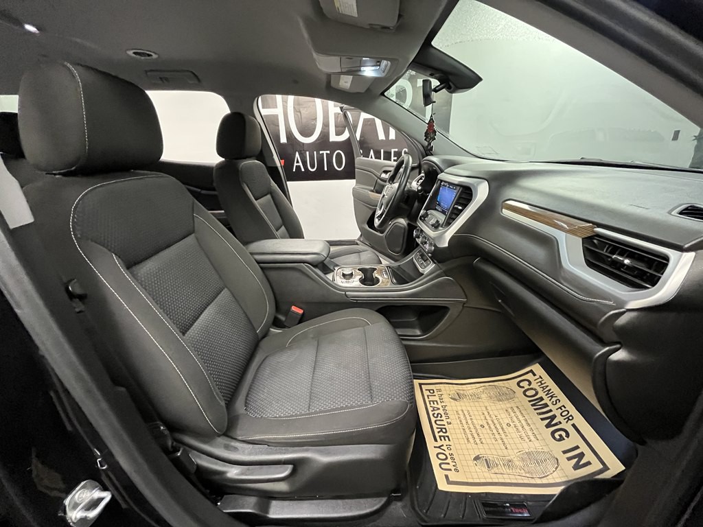 2022 GMC Acadia Image 11