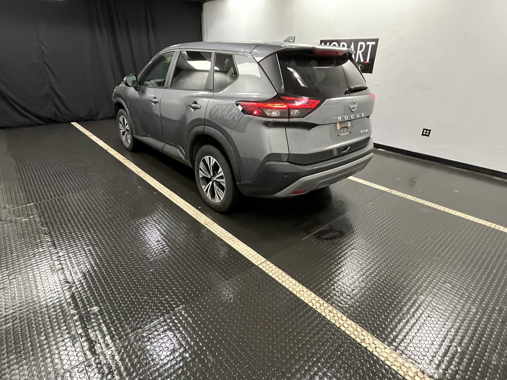 2023 Nissan Rogue Image 2