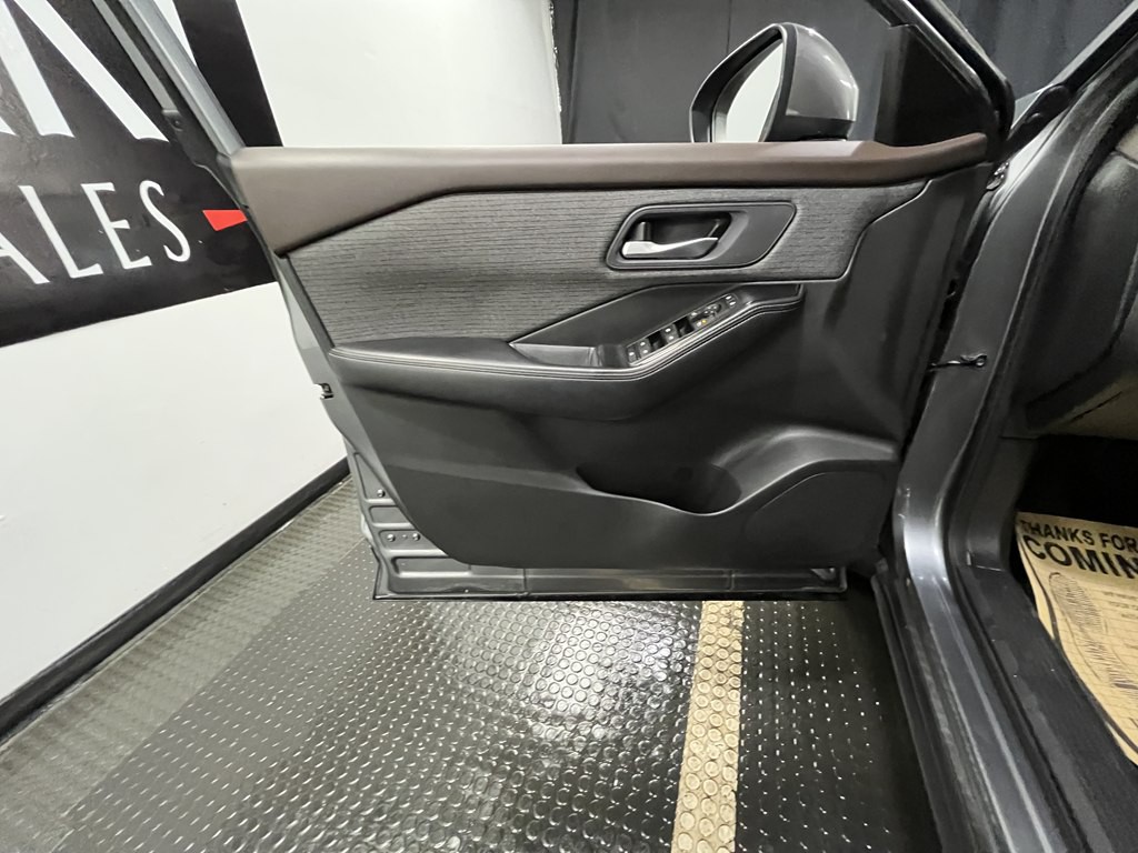 2023 Nissan Rogue Image 5