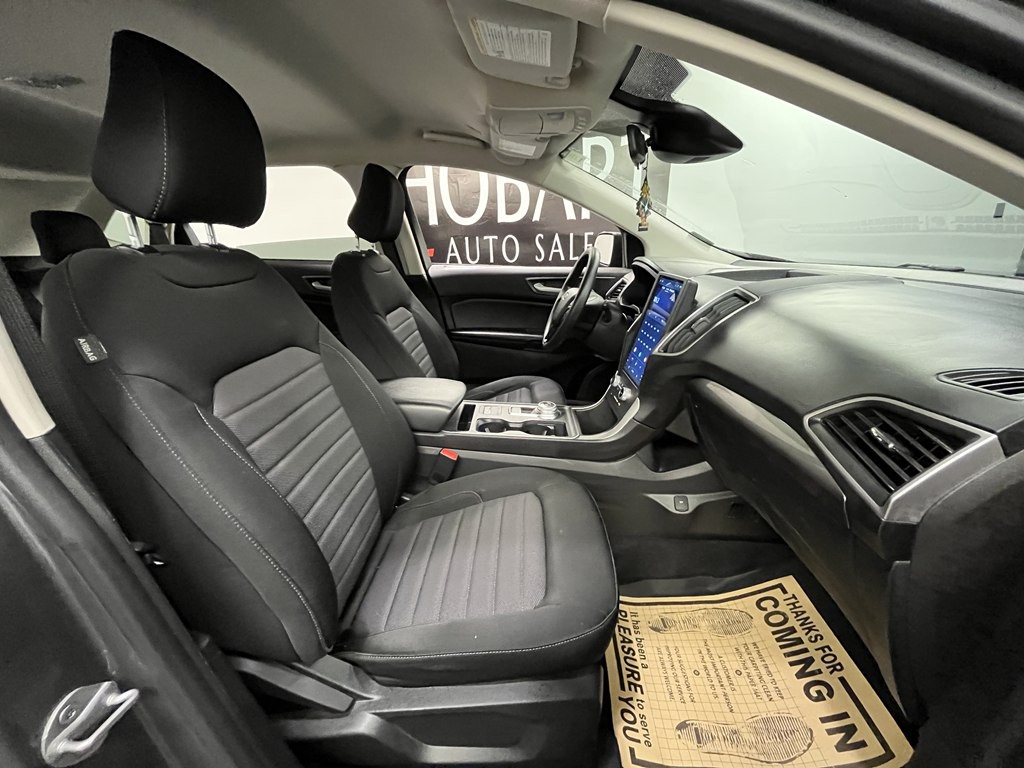 2022 Ford Edge Image 10