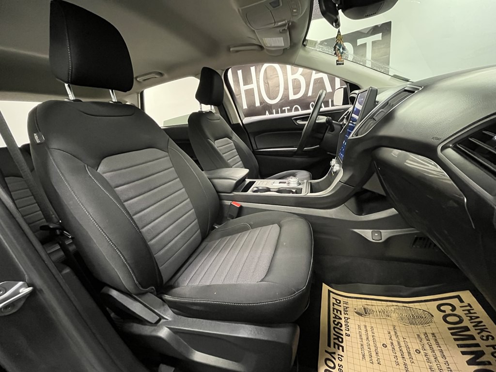 2022 Ford Edge Image 11